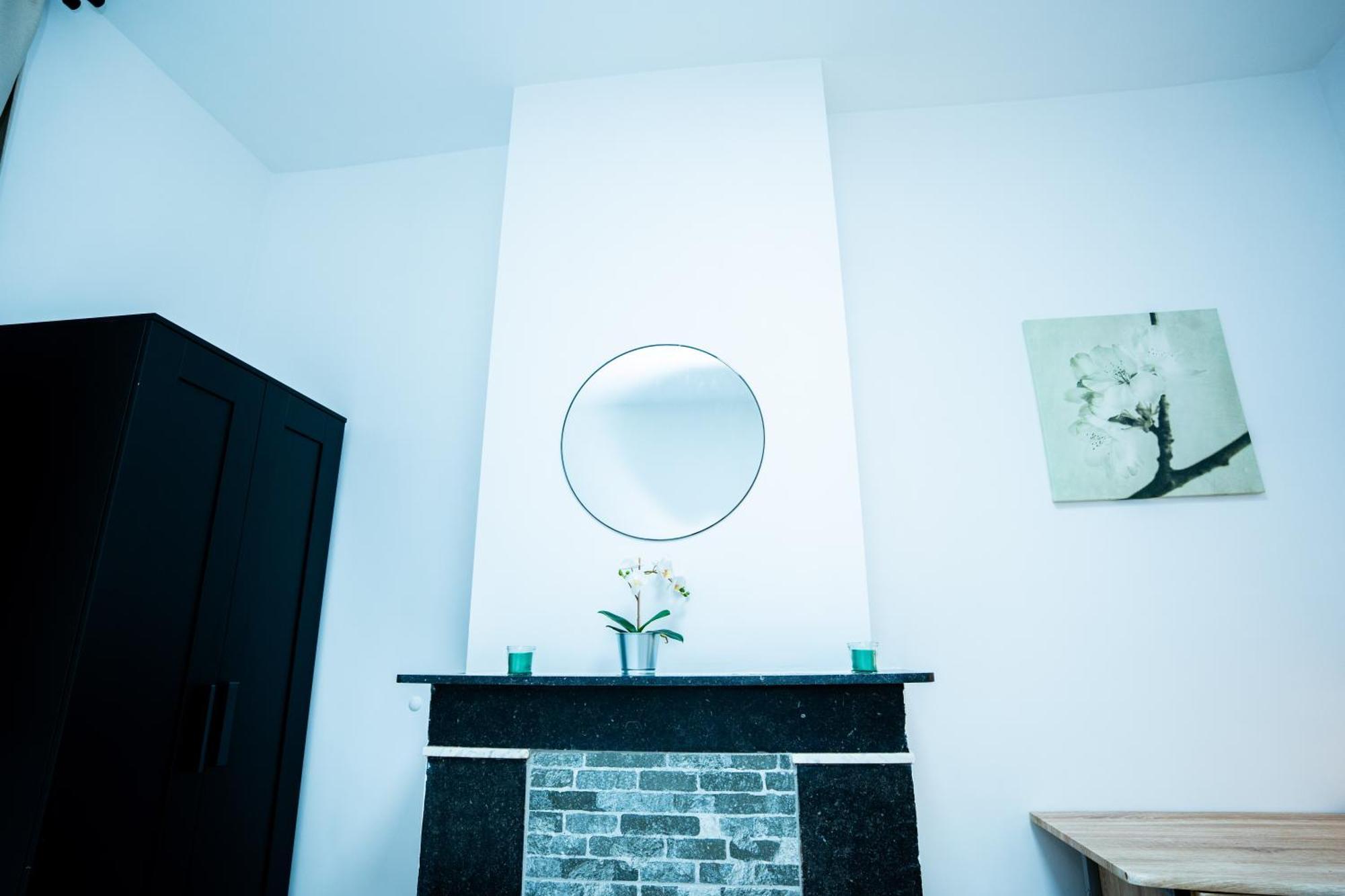 Chambre R1 Avec Salle De Bain Partagee Pres De L'Hopital De La Citadelle A Liège Exteriör bild
