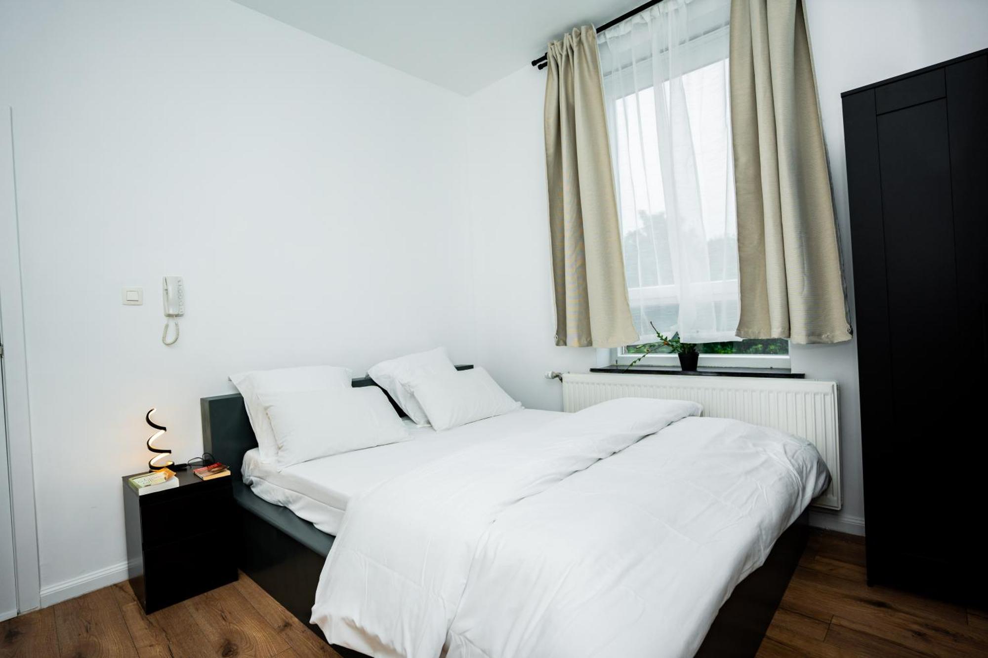 Chambre R1 Avec Salle De Bain Partagee Pres De L'Hopital De La Citadelle A Liège Exteriör bild